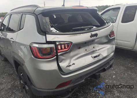 2018 Jeep Compass Altitude 4X4 z USA, uszkodzony, nr VIN 3C4NJDBB0JT393916